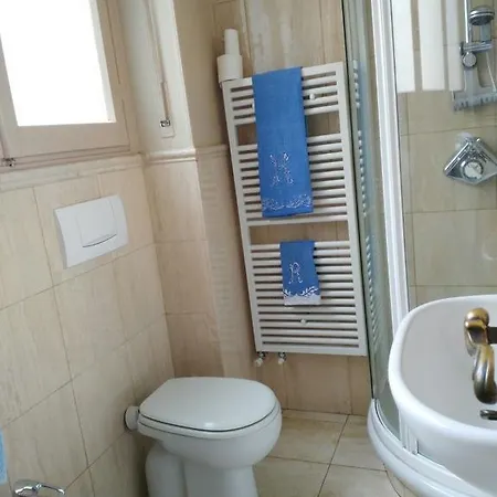 Central Flat Close To Royal Gardens *