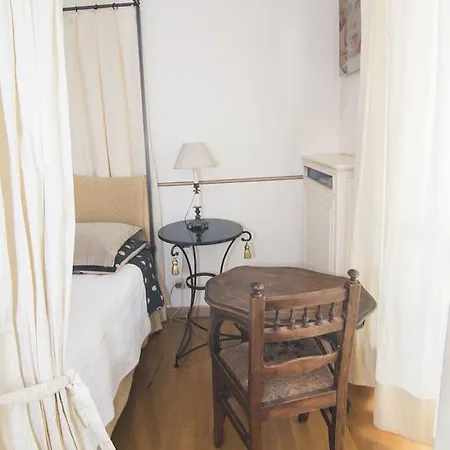 Apartman Central Flat Close To Royal Gardens